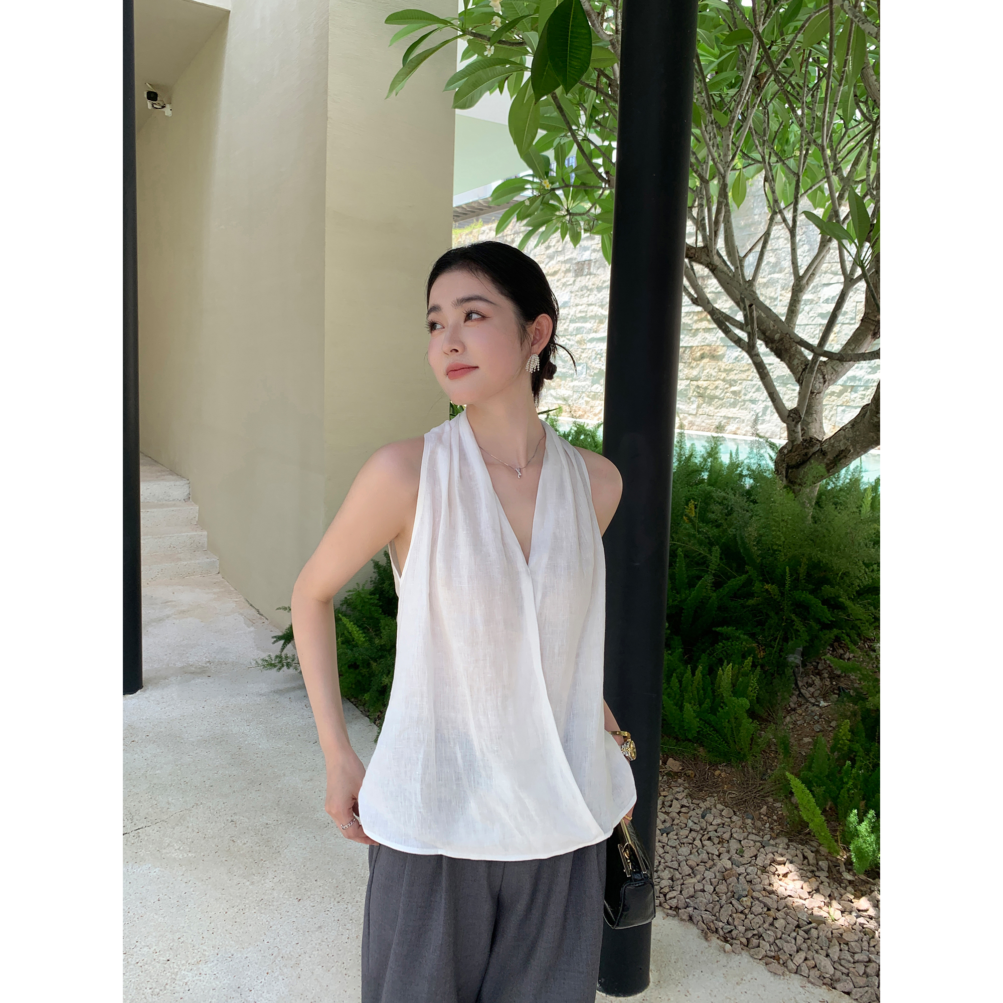 Maven Lin 轻奢优雅100%亚麻红色交叉挂脖背心女宽松气质无袖小衫