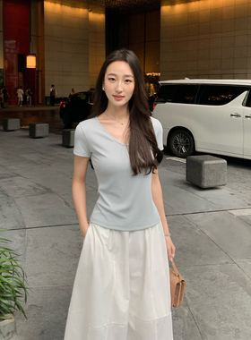 Maven Lin 经典实穿|白色短袖T恤女休闲宽松莫代尔v领正肩上衣夏