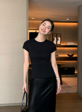 Maven Lin【现货7折】正肩短袖T恤圆领修身显瘦针织短款黑色上衣