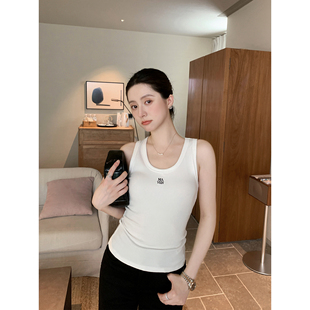 零压感显瘦高挑简约U领吊带修身 刺绣字母背心 上衣女 Lin Maven