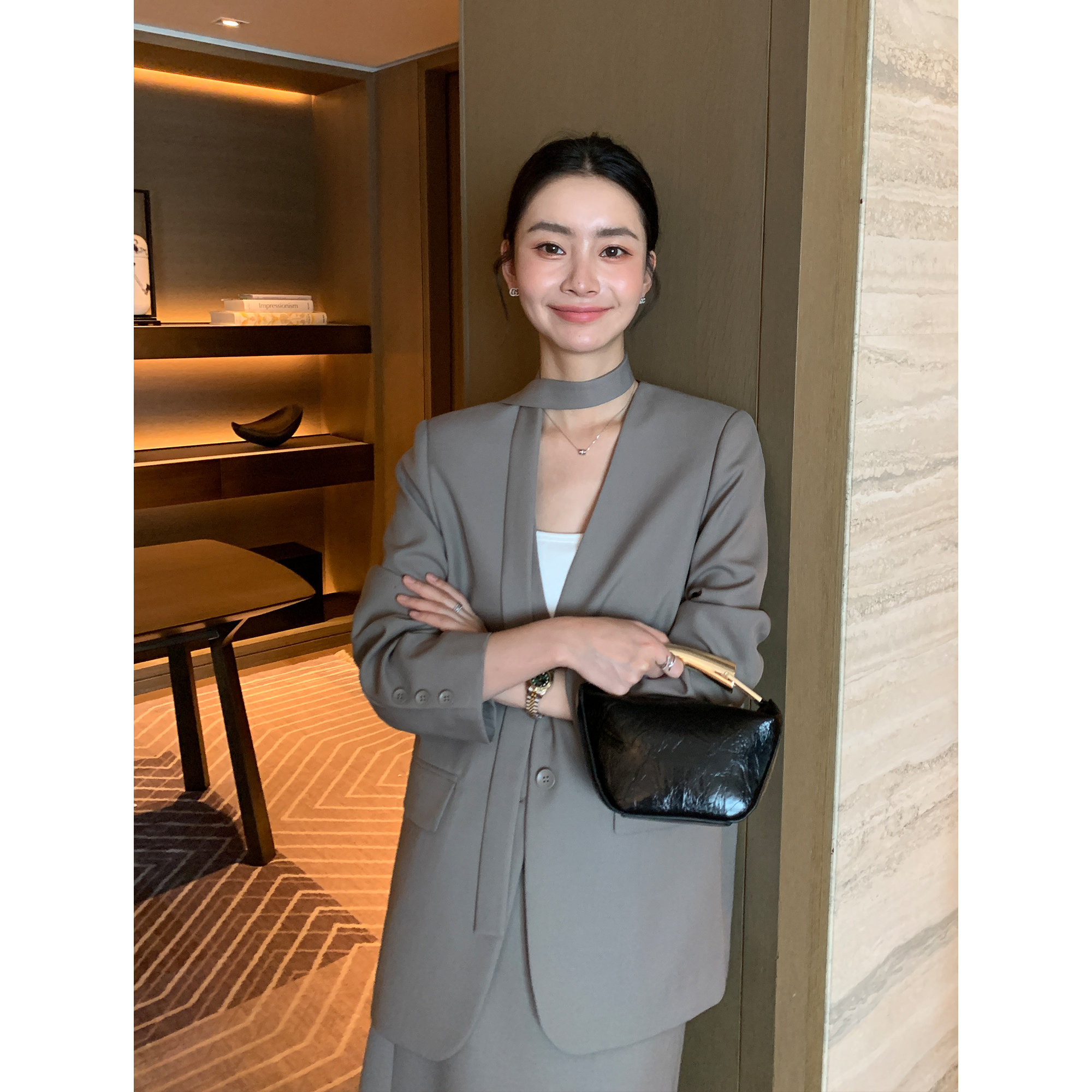 韩系v领飘带挂脖羊毛西装外套