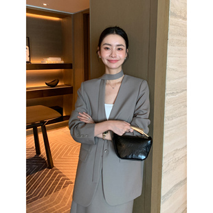 外套女春秋韩系v领宽松飘带挂脖西服 精致干练羊毛西装 Maven Lin