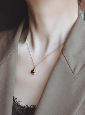 法式轻奢黑宝石爱心锁骨链女款