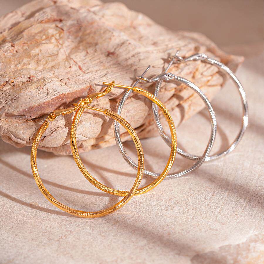 MaisonCleo简约金属感扭曲麻花几何圆圈银针耳圈欧美时尚气质高级