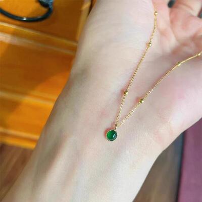 MaisonCleo和田玉绿蛋面锁骨链