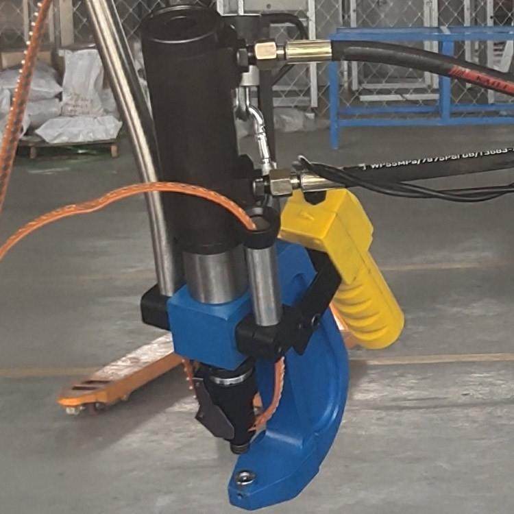 母线槽SPR铆接机SPR铆钉机高精度操作控制铆接设备