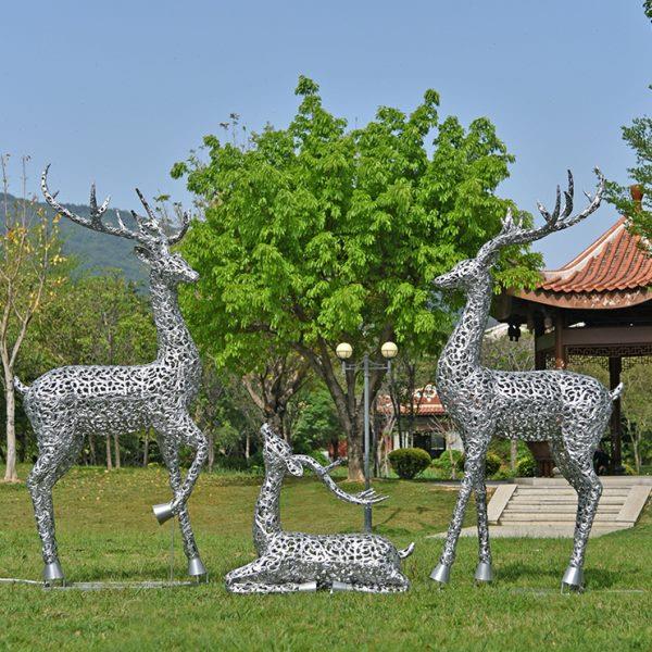 户外铁艺金属梅花鹿园林景观动物鹿雕塑摆件商场花园庭院装饰小品