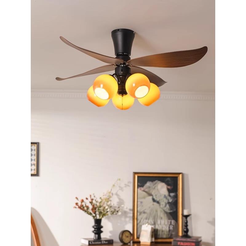 风扇灯胡桃木色2025新款客厅餐厅吊扇吸顶中古覆古卧室书房电扇灯