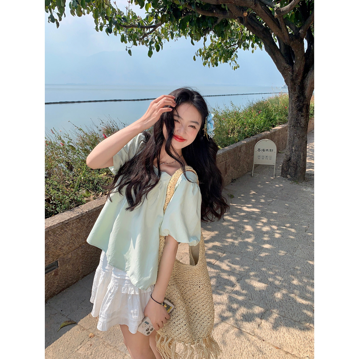 范雯雯 青柠气泡 绿色宽松衬衫少女风方领甜美春季泡泡袖上衣女