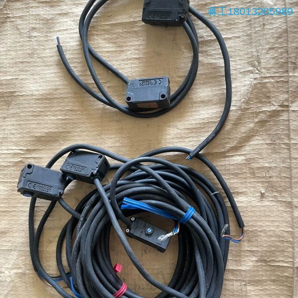 基恩士KEYENCE光电传感器，型号PZ-G51CPR（2）