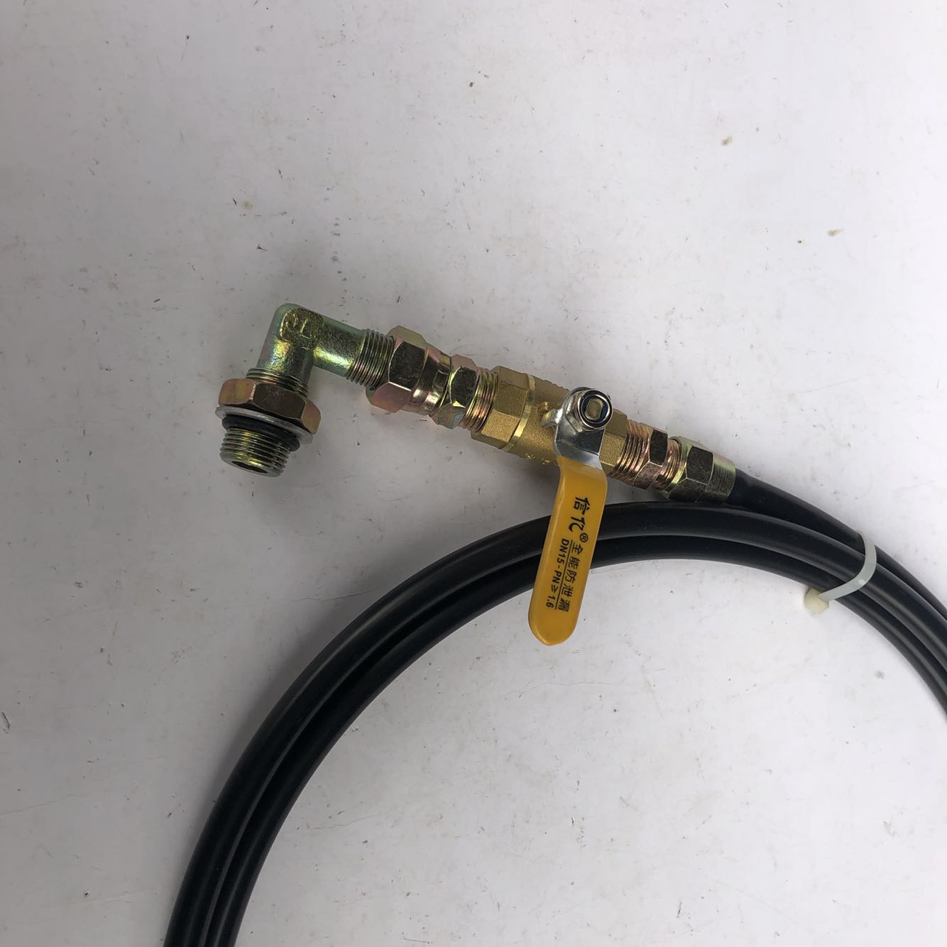 速发货车油管油箱螺丝开关直通底部纹连接转换副油箱手动放油主开