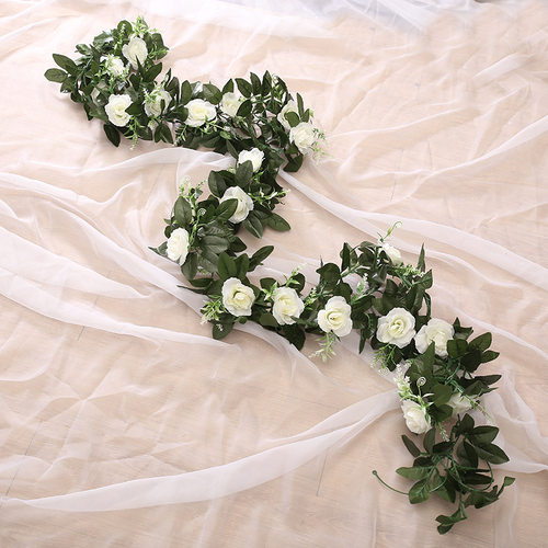 新品Silk Artifikcial Rose Vine Hanging Flowers for Wall