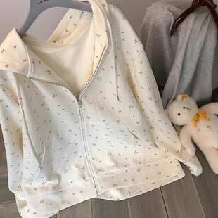 上衣 洋气抽绳显瘦开衫 碎花连帽卫衣外套女大码 胖mm外穿设计感时尚