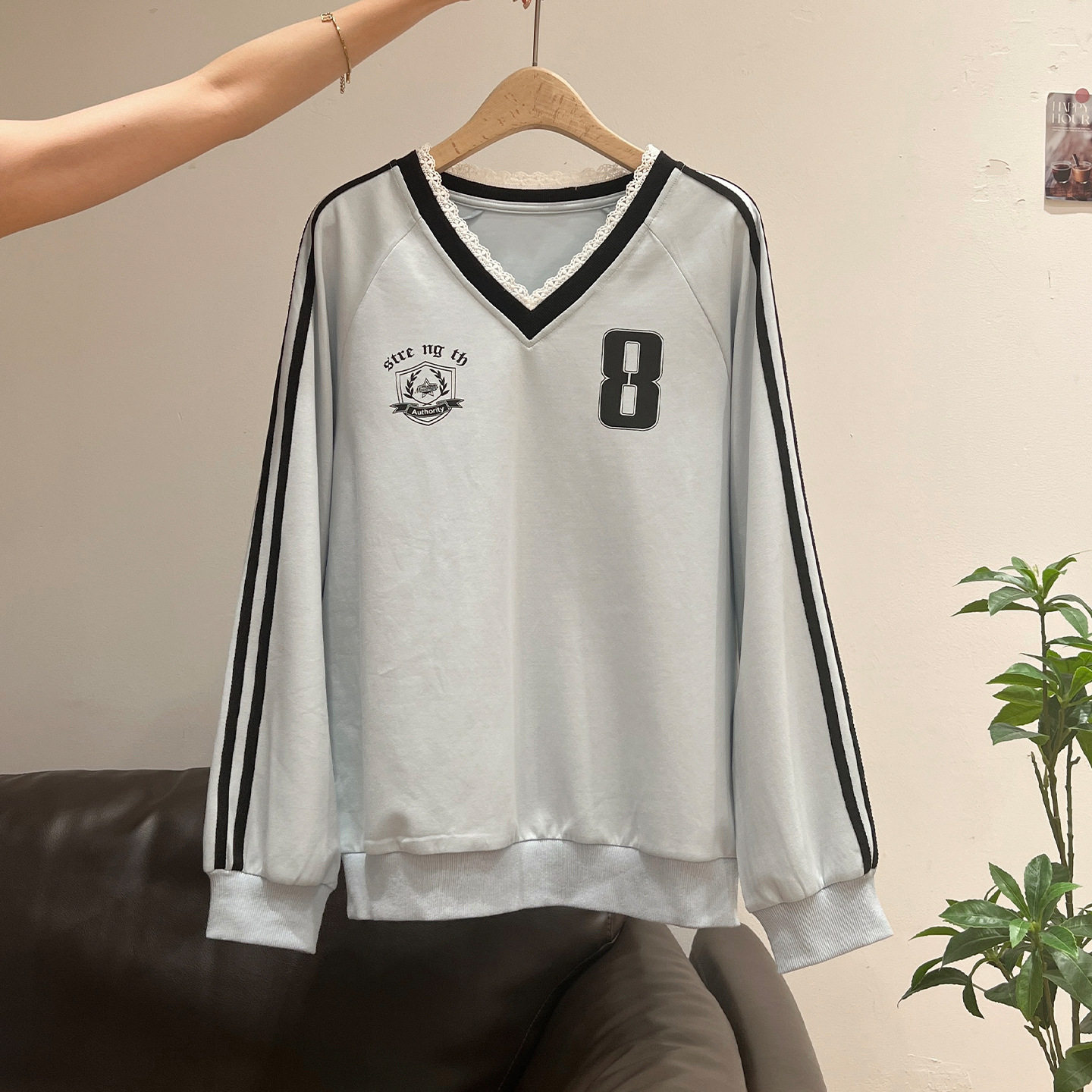 V领蕾丝拼接插肩条纹长袖女2025早秋新款内搭宽松撞色卫衣打底衫,女装/女士精品,T恤,淘宝优惠券,粉丝福利购,淘宝优惠卷