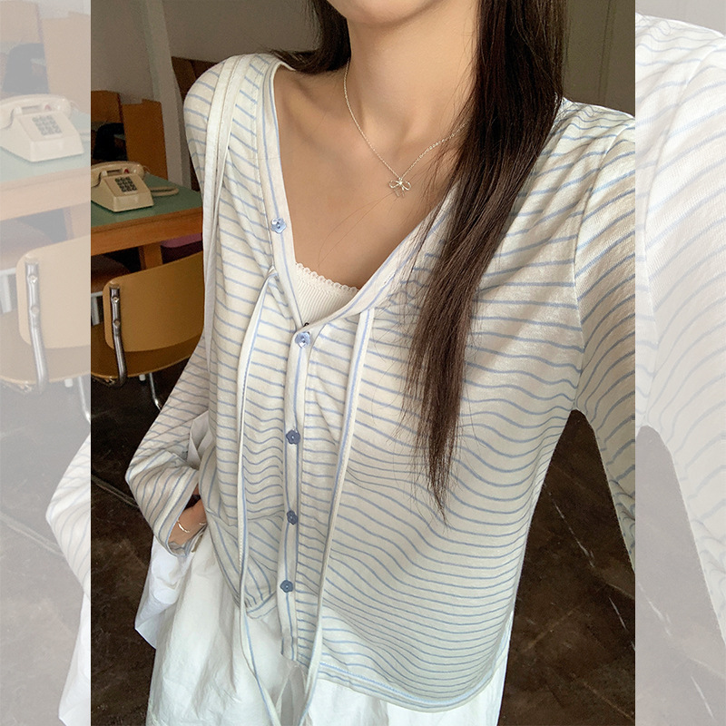 蓝色条纹天丝蝴蝶结纽扣开衫女薄