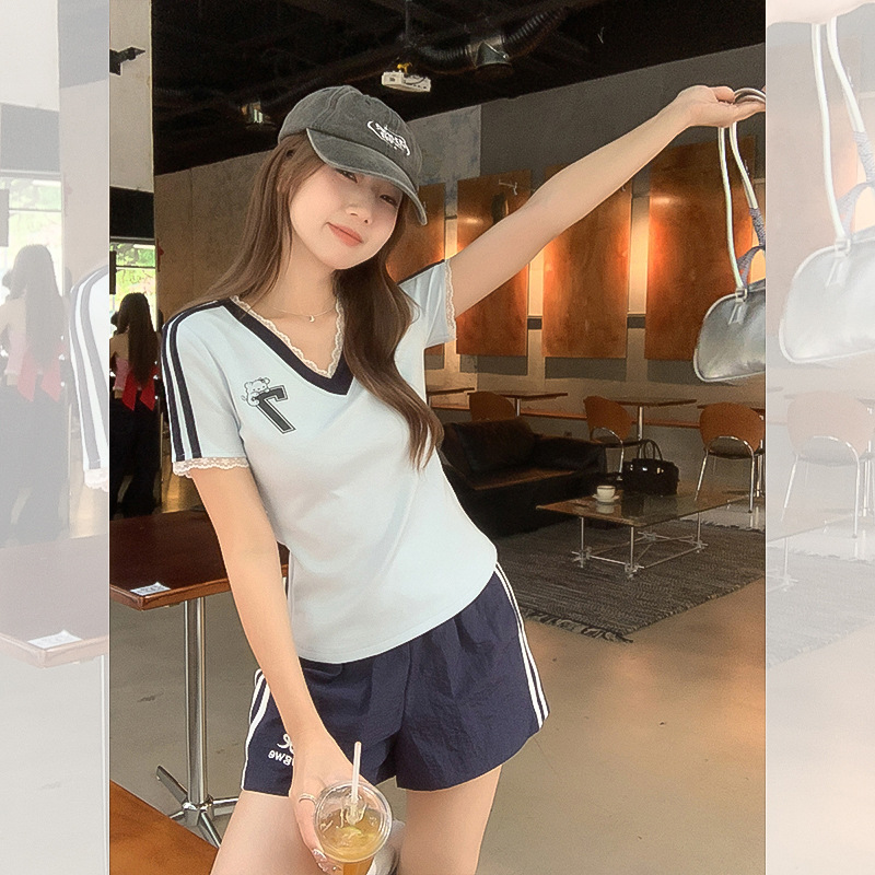 V领蕾丝拼色短袖t恤女2025新款