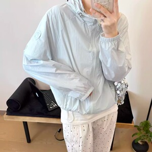 轻薄洋气冰丝防晒衣短款外套女宽松小个子防紫外线独特气质防晒服
