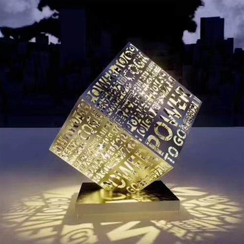 不锈钢金属铁艺正方体灯光魔方正方体镂空雕塑创意厂家定制