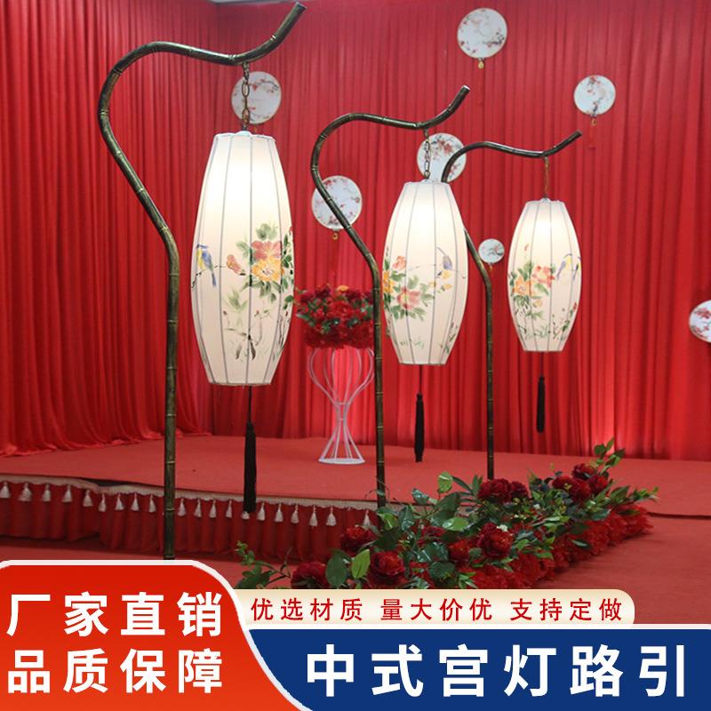 新款婚庆道具竹节中式宫灯路引汉唐婚礼仿古铁艺三个灯笼路引
