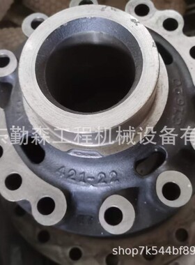 装载机WA470-6前桥差速器壳体 421-22-31600