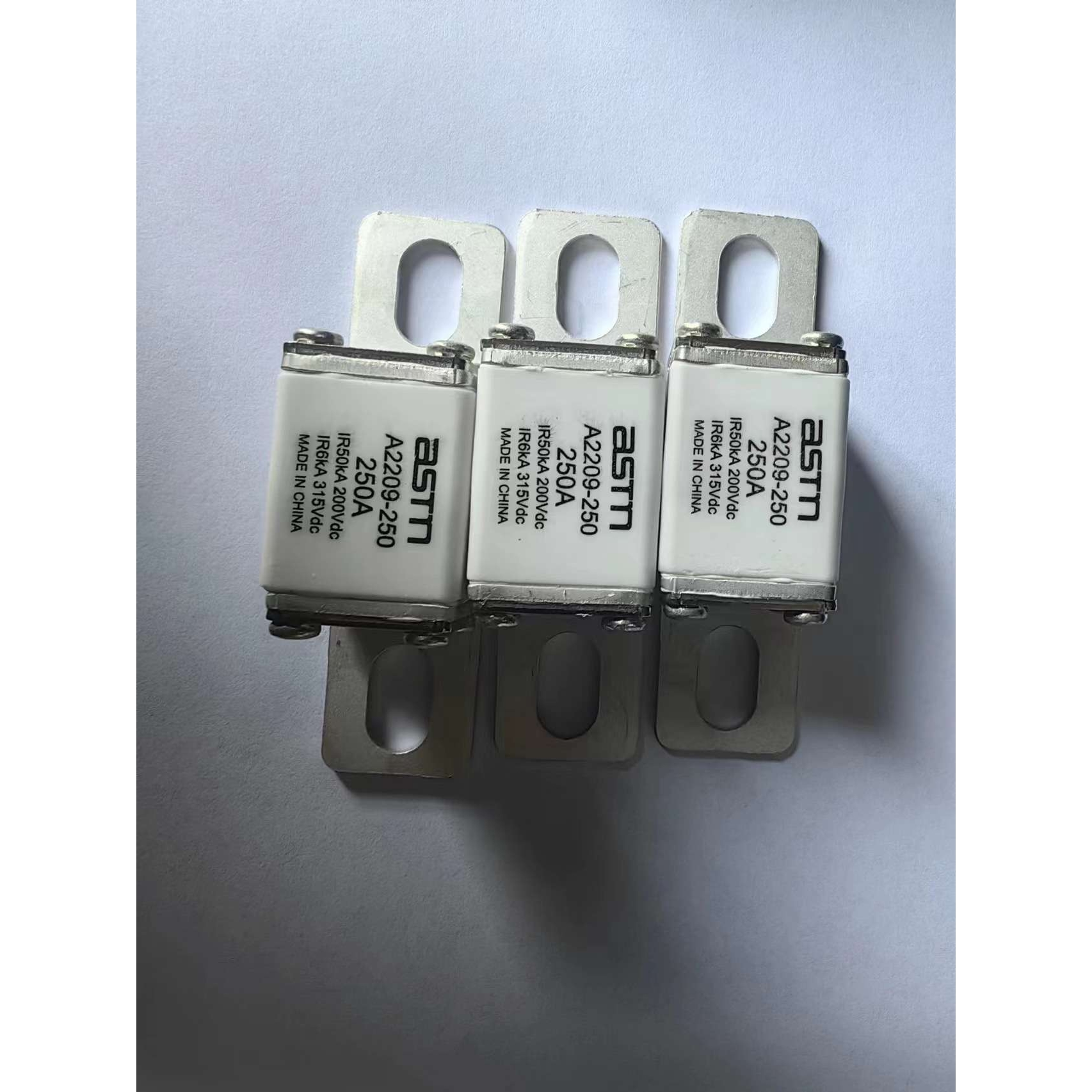 A2209(150A,200A,250A,300A,350A)ASTM熔断器