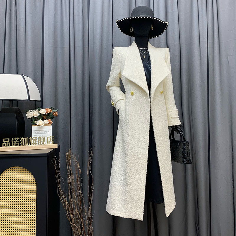 品诺狐米色大翻领系带休闲外套冬季加厚重工亮片加长款大衣女