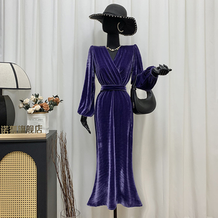 品诺狐紫色收腰遮肚显瘦V领连衣裙长袖气质名媛包臀鱼尾裙2025秋