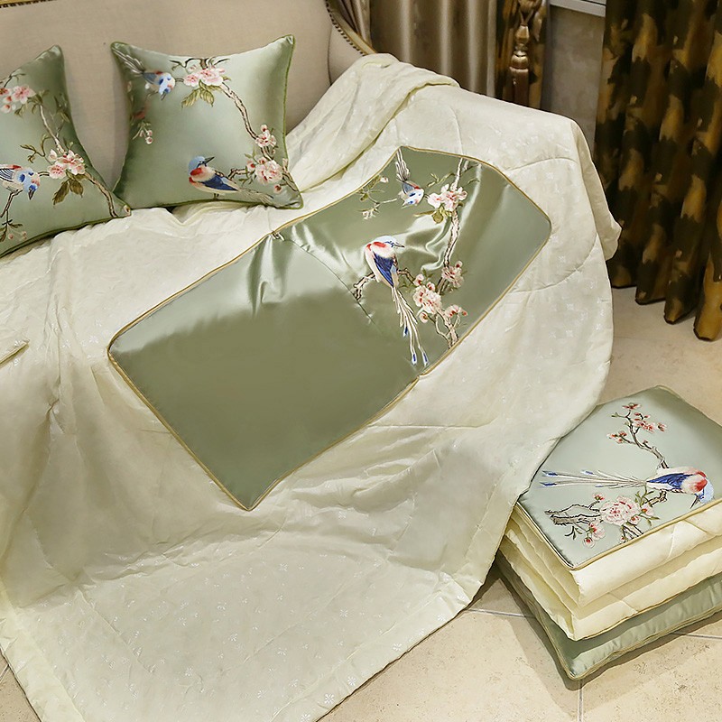 抱枕被子两用多功能办公r室车午睡枕头被汽车靠垫折叠空调被子刺