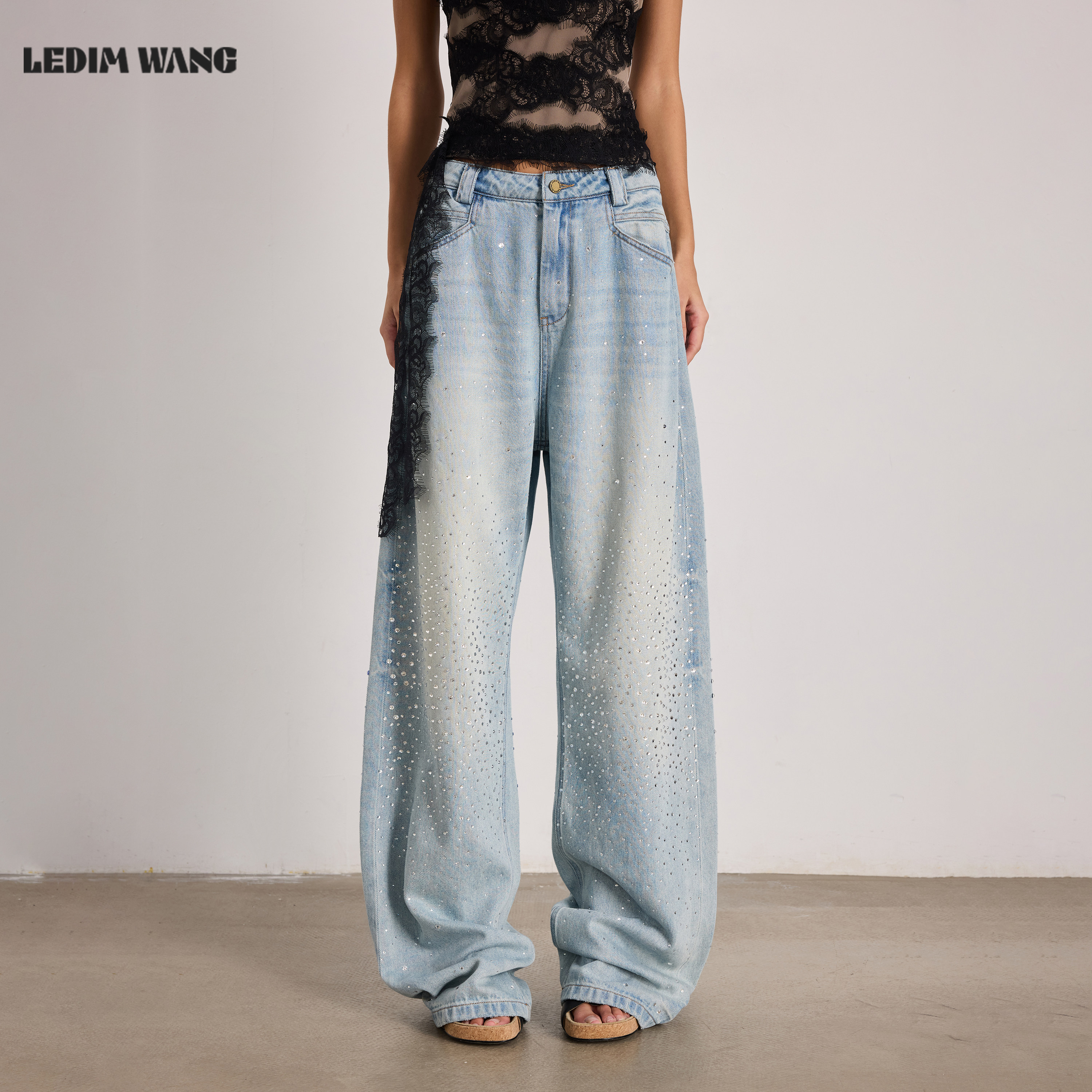 LEDIM WANG满天星烫钻直筒牛仔裤女莱赛尔水洗浅蓝长裤26夏季新款