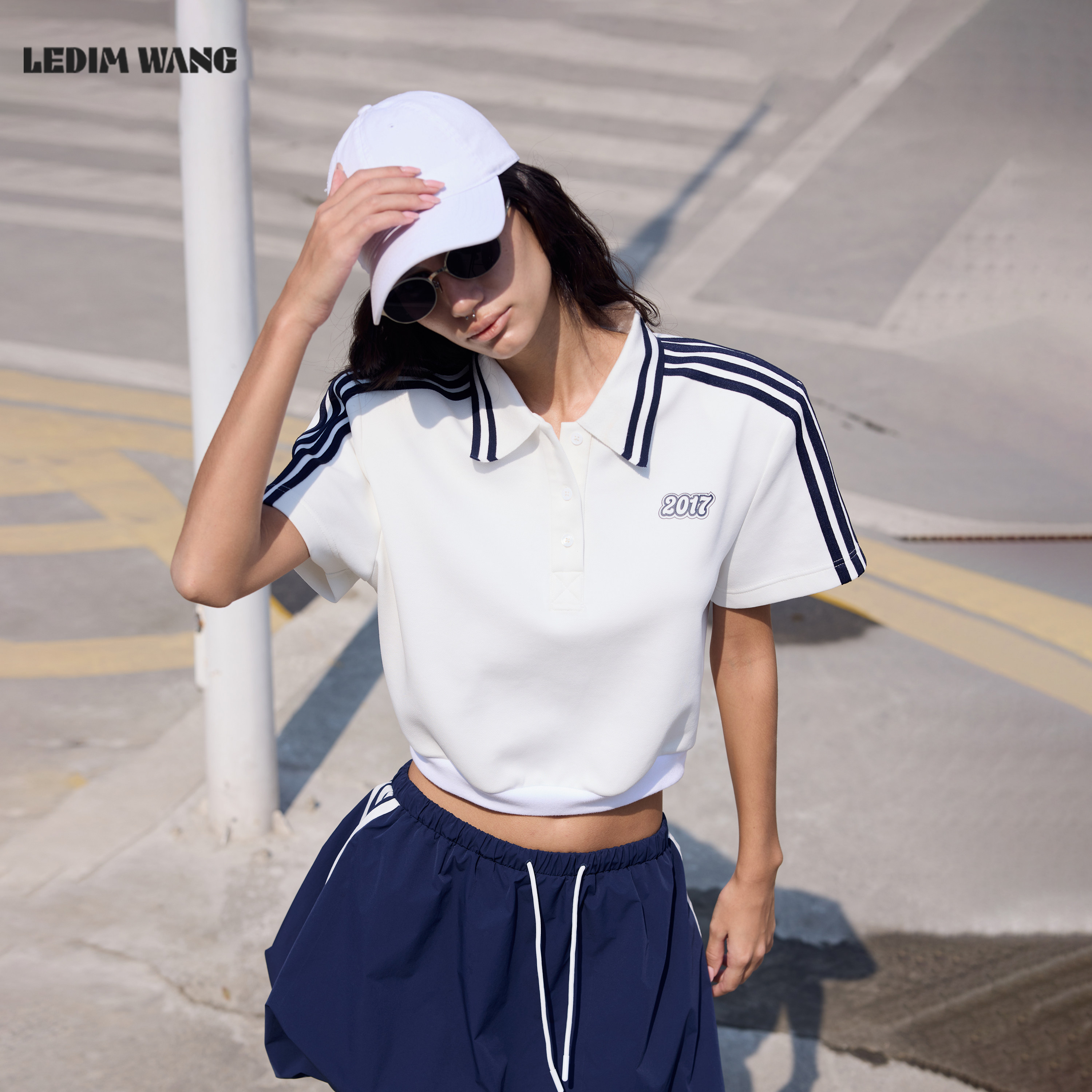 LEDIM WANG经典条纹短袖T恤POLO领白色女垫肩复古运动26夏季新款