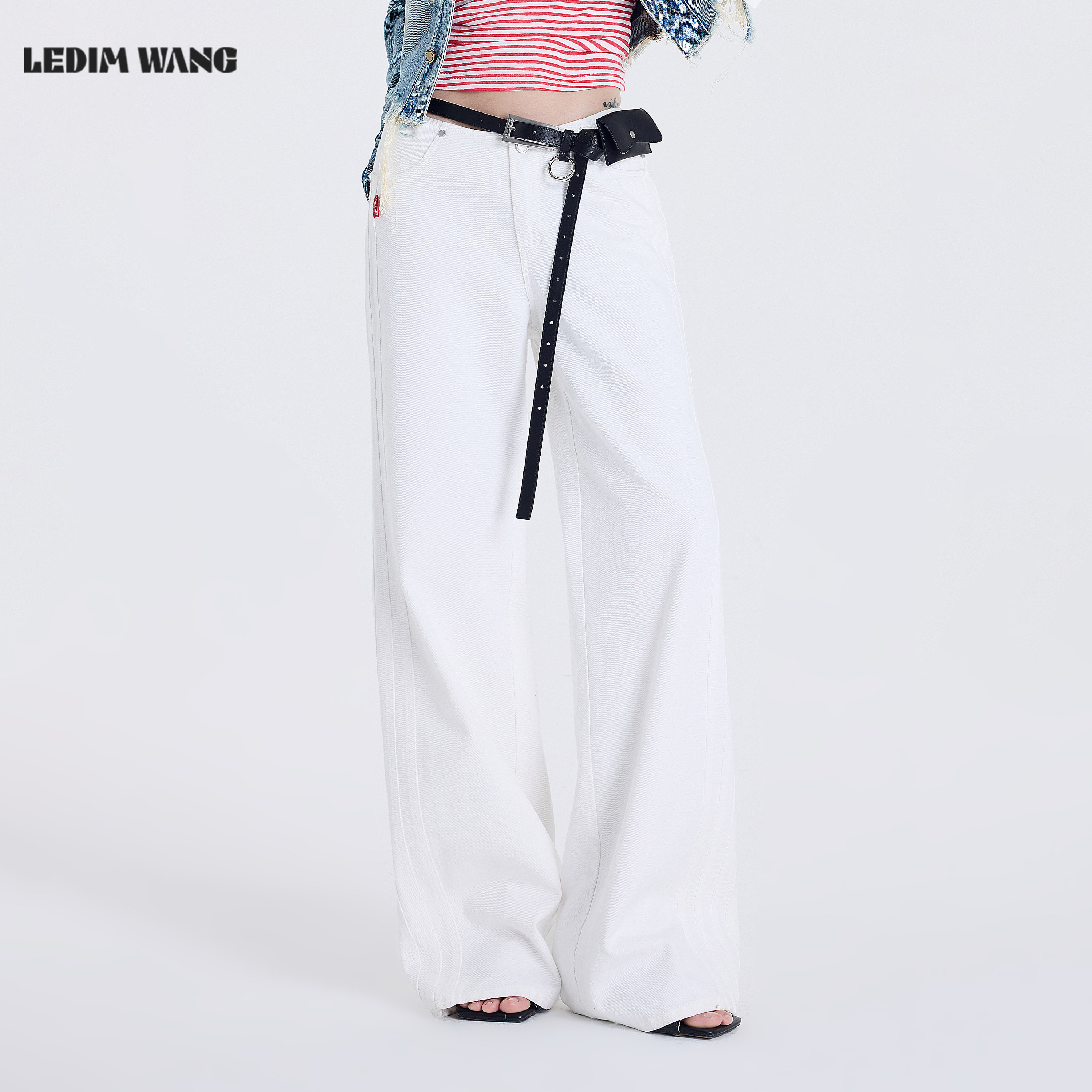 LEDIM WANG低腰微喇牛仔裤女2026春夏新款白色显瘦立体梗纯棉长裤