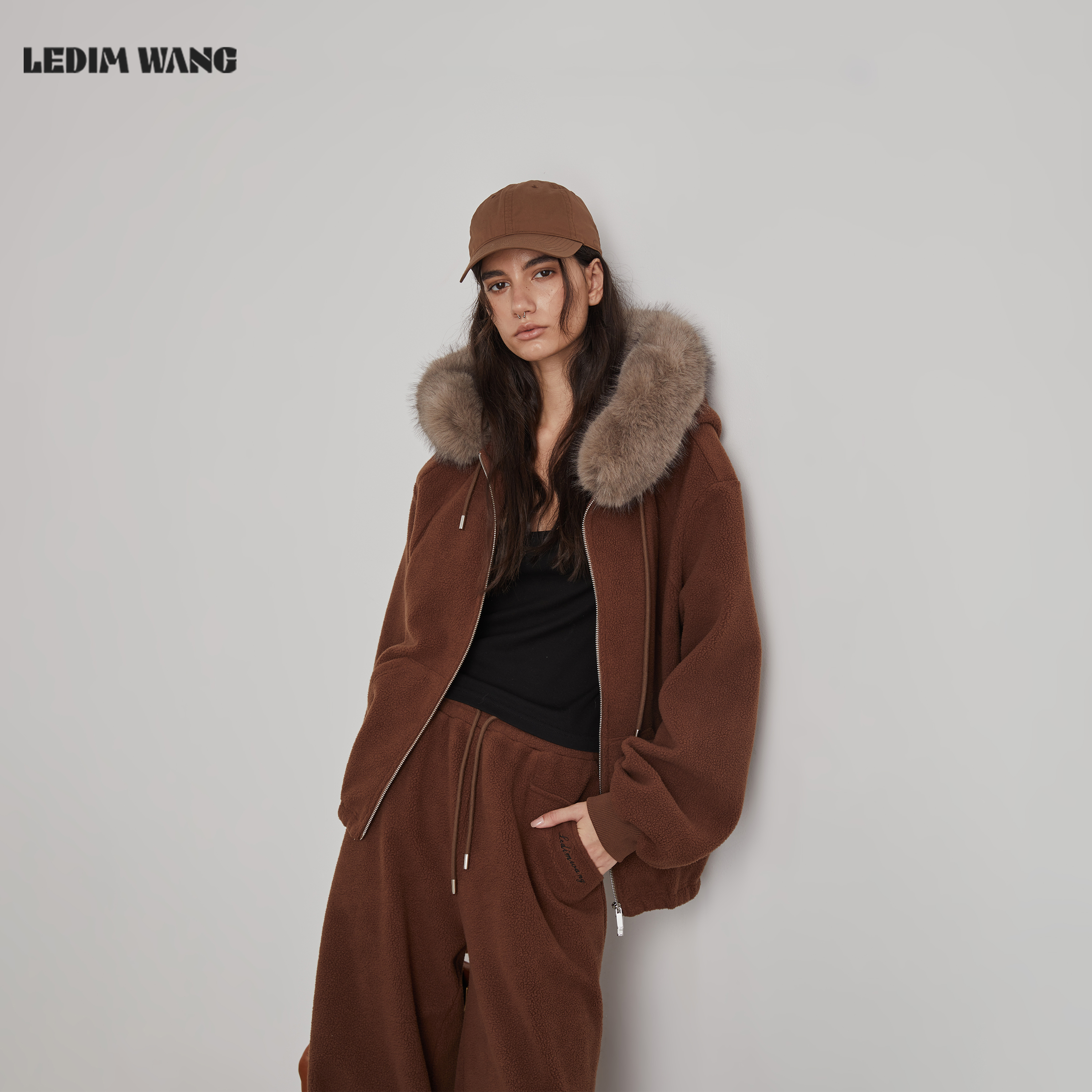 LEDIMWANG毛领摇粒绒针织外套
