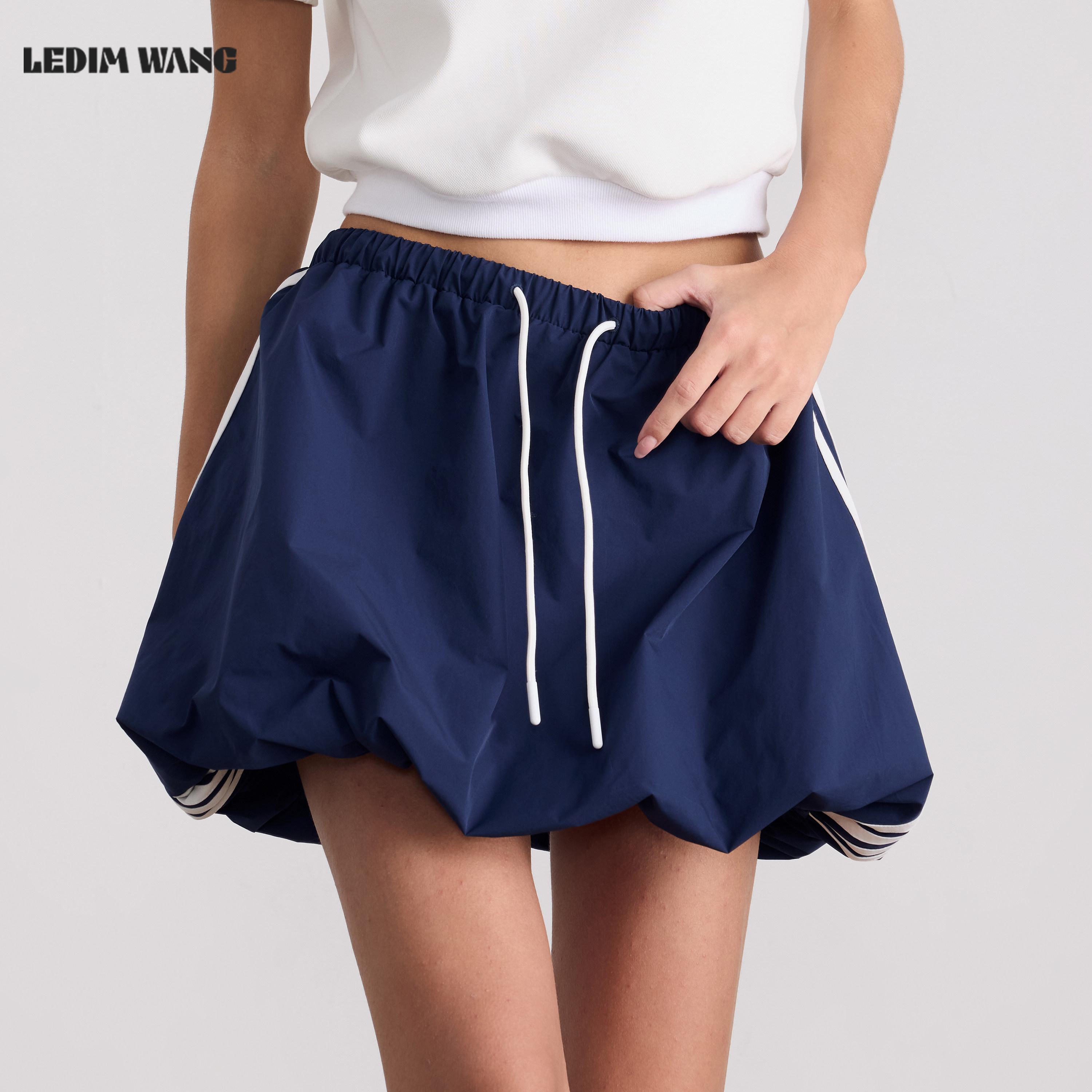 LEDIM WANG复古运动美式花苞半裙短裙女藏青色显瘦休闲26夏季新款