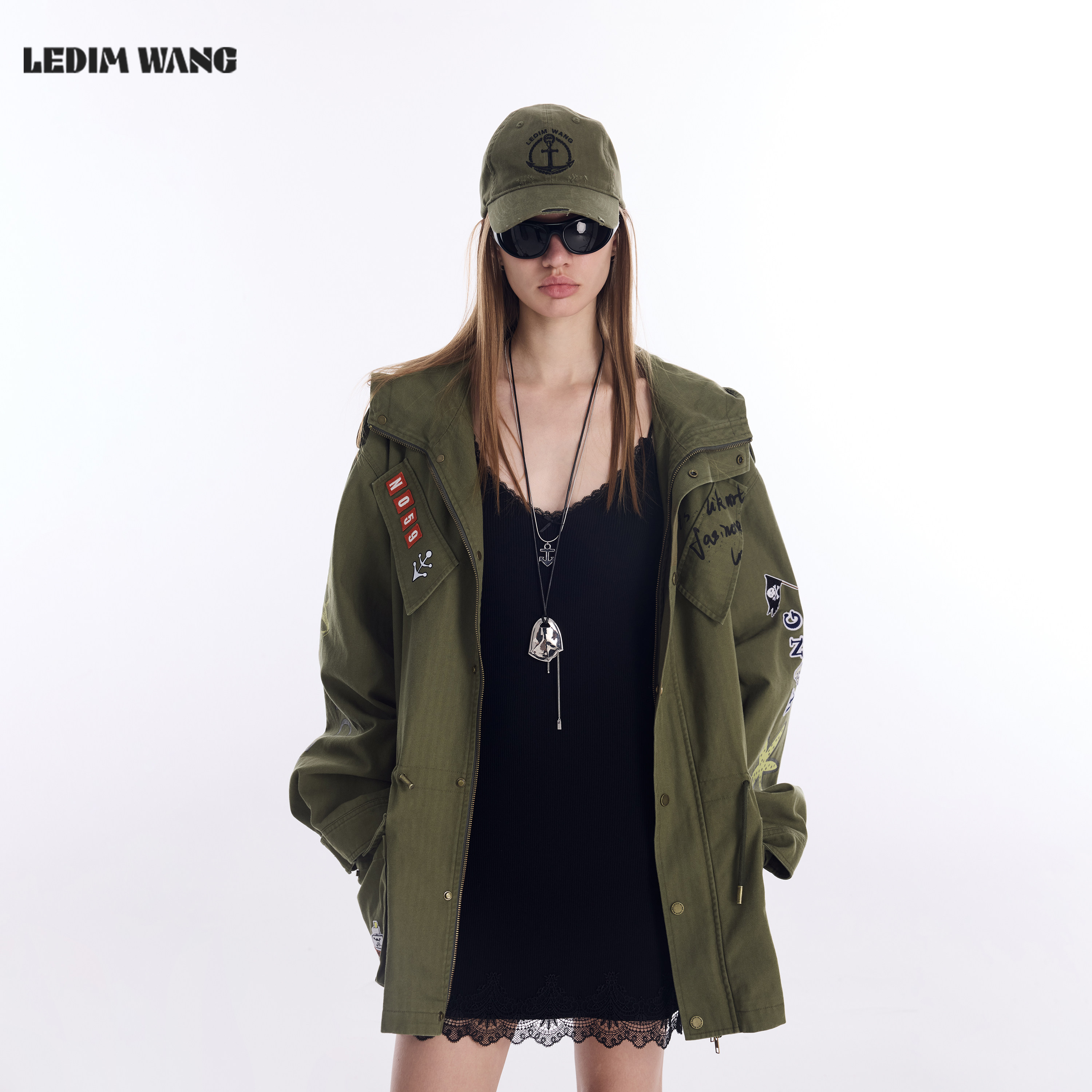 LEDIM WANG涂鸦印花工装外套女2026春季新款森林绿宽松抽绳连帽,女装/女士精品,短外套,淘宝优惠券,粉丝福利购,淘宝优惠卷