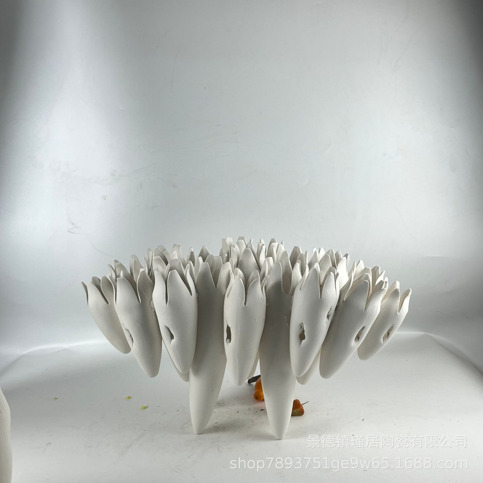 简约创意艺术陶瓷手工拼接、打孔异型陶瓷插花极简风软装客厅摆件