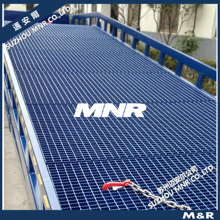 MNR叉车专用移动式液压装卸台