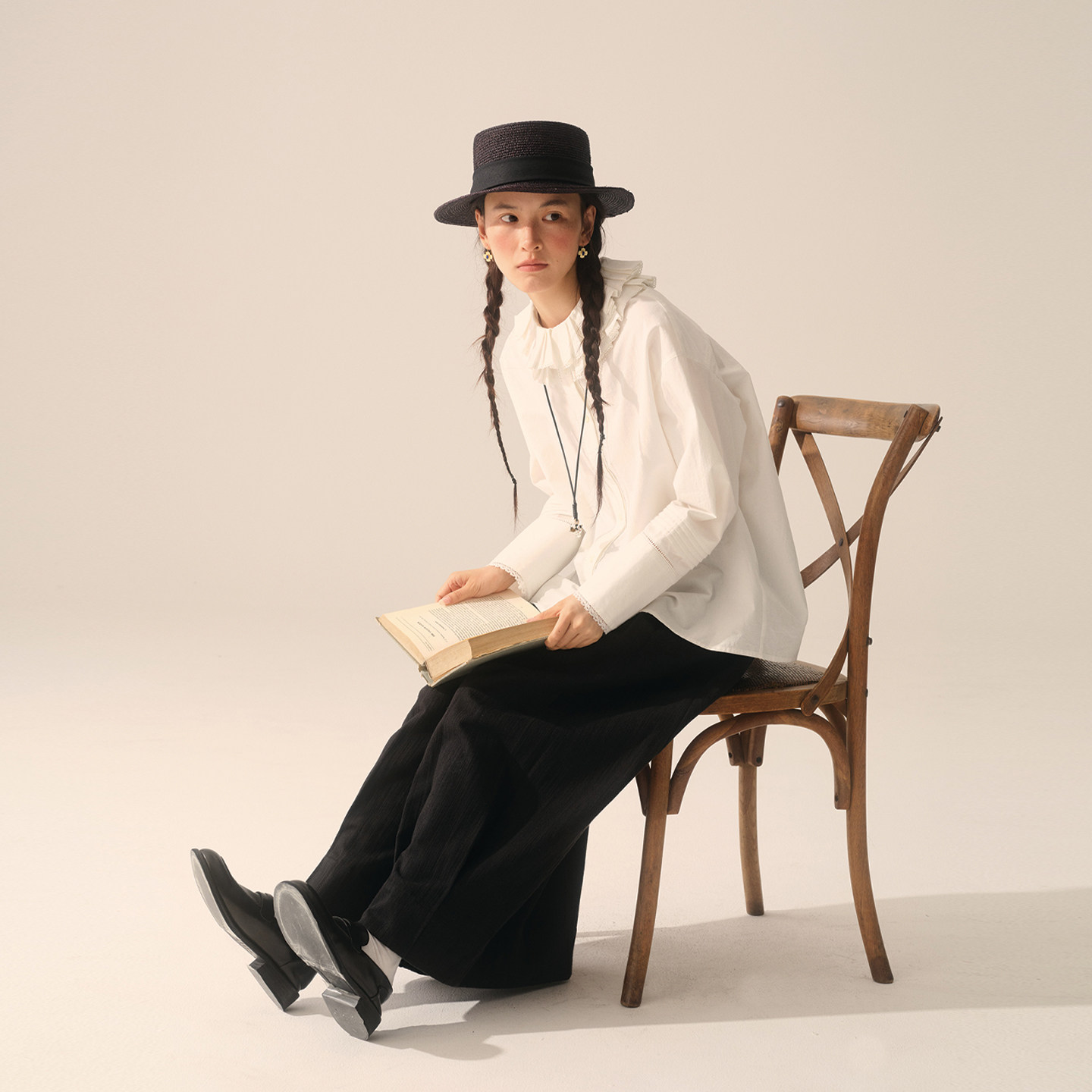 芥物所Jevotique 日系拉夫领蕾丝重工拼接衬衫亚麻棉宽松长袖上衣图片