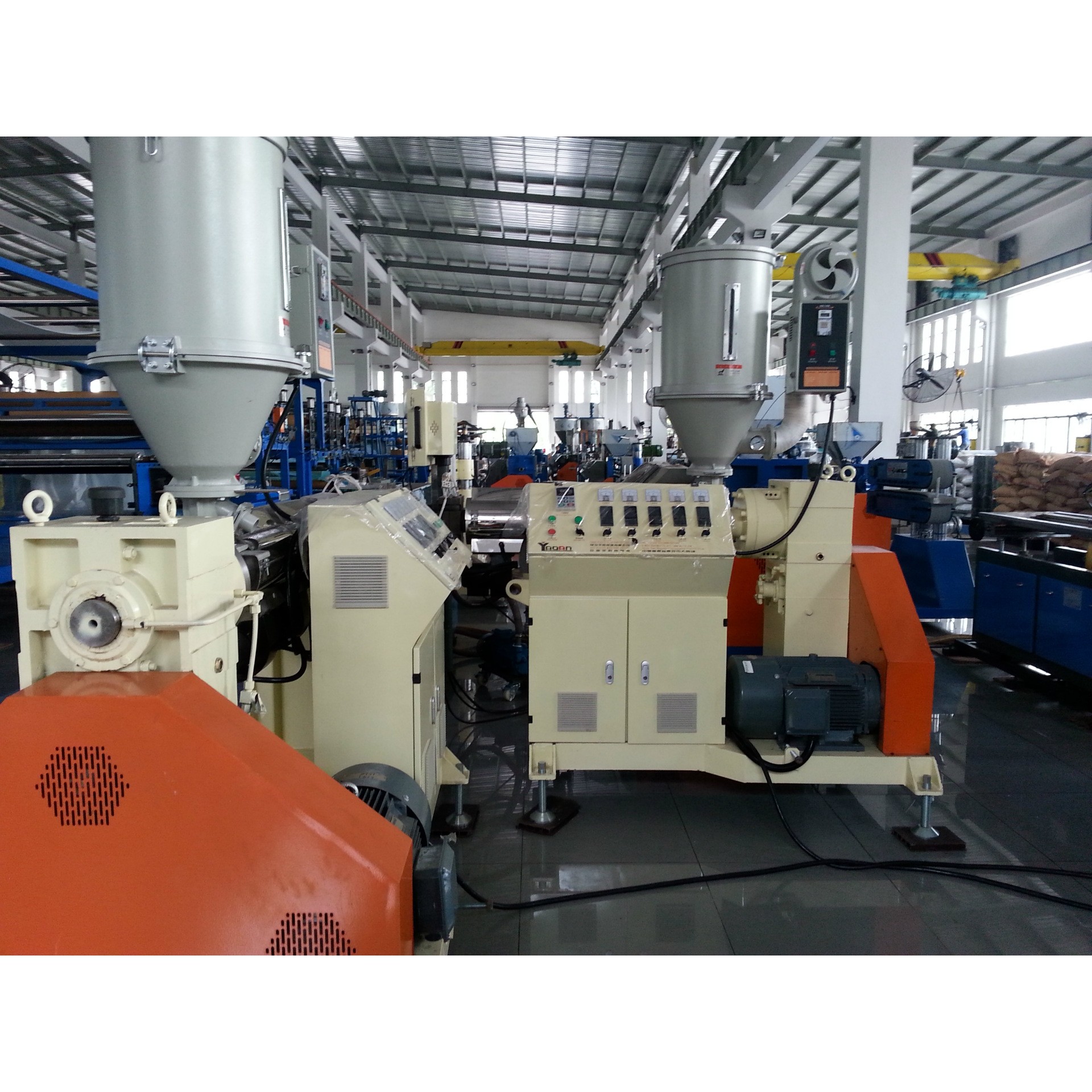 专业LED灯外壳挤出机生产厂家供应LED全塑灯管灯罩外壳挤出生产线,五金/工具,喷砂机/喷砂枪,淘宝优惠券,粉丝福利购,淘宝优惠卷