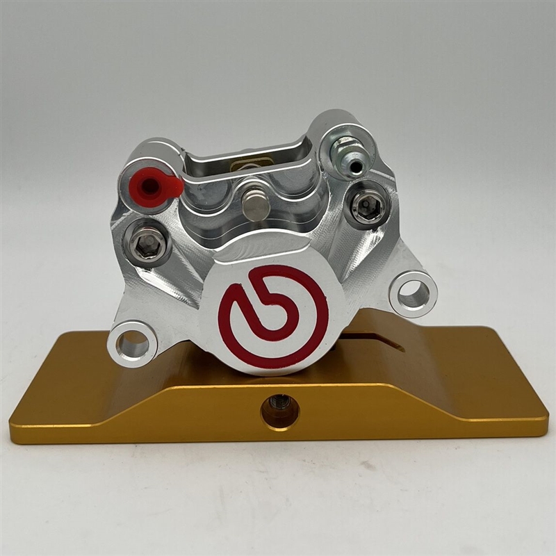 国产布雷博卡钳改装小螃蟹CNC大螃蟹电动机车电动车小龟极酷009小