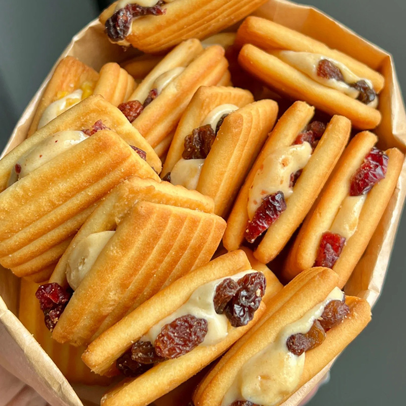 可拉丝夹心牛轧奶酥芒果蔓越莓饼干解馋下午茶办公室零食休闲