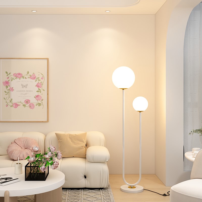 速发落地式客落沙发边设计师款氛围感装饰灯卧室书房角厅立灯灯