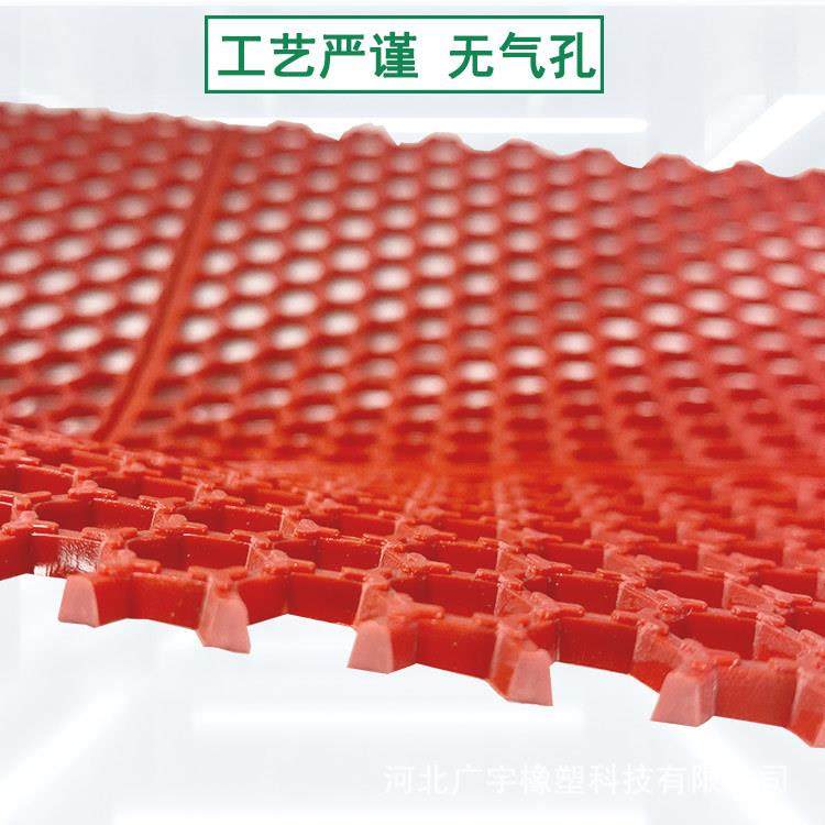 蜂巢扁六角镂空地垫防水疏水防油防滑地垫pvc卷材塑胶地垫可裁剪