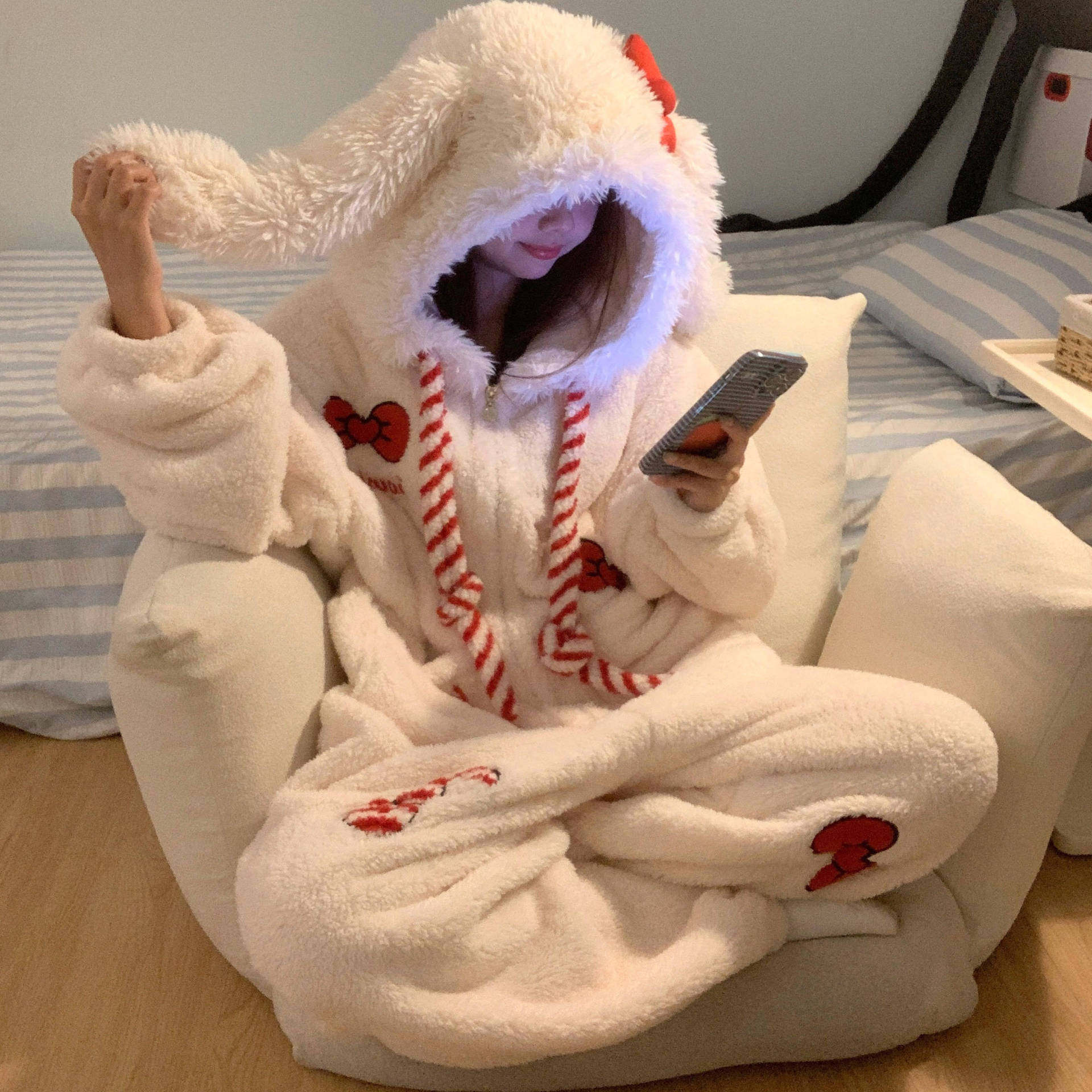 连体睡衣女成人一体式2025款巨好看睡衣艺术生可爱珊瑚绒连帽保暖