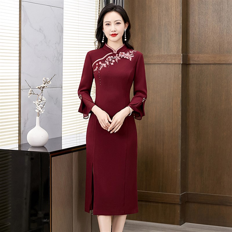 极速喜婆婆婚宴装时尚洋气连衣裙喜服妈妈装婚礼服参加女儿结婚旗
