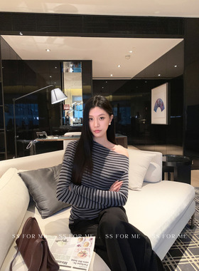 SS for me黑白乐章 条纹露肩斜领针织衫女气质修身设计感长袖上衣