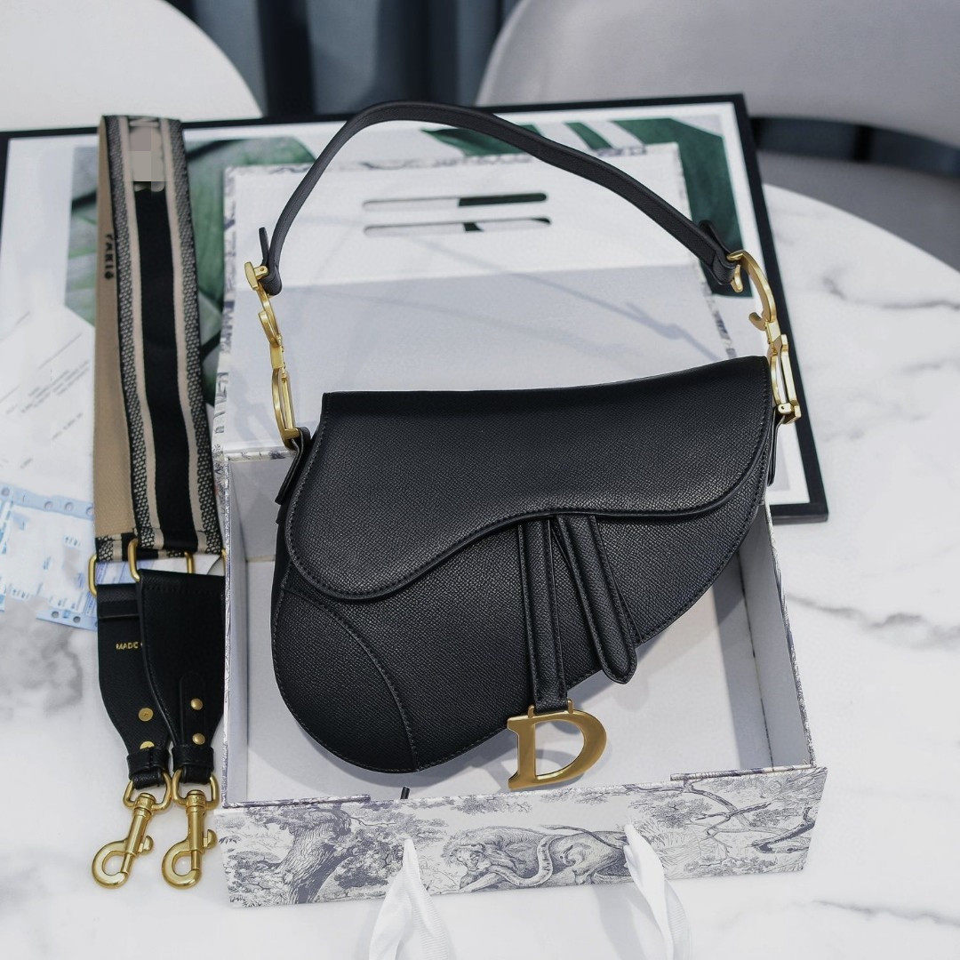 新款马鞍包单肩斜挎包配罗马宽肩带黑色网红款腋下包,箱包皮具/热销女包/男包,马鞍包,淘宝优惠券,粉丝福利购,淘宝优惠卷