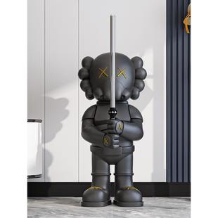 光剑暴力熊大型客厅落地摆件潮玩雕塑网红装饰品轻奢高档公仔手办