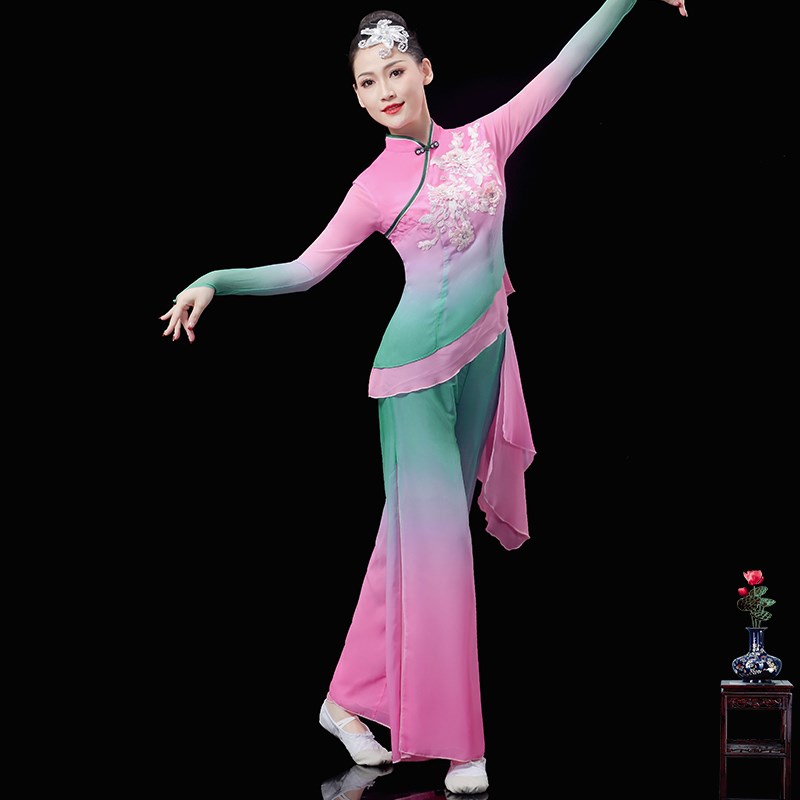 速发秧歌舞演出服装新款古典舞蹈服扇子广场舞东北胶州秧歌民族秧
