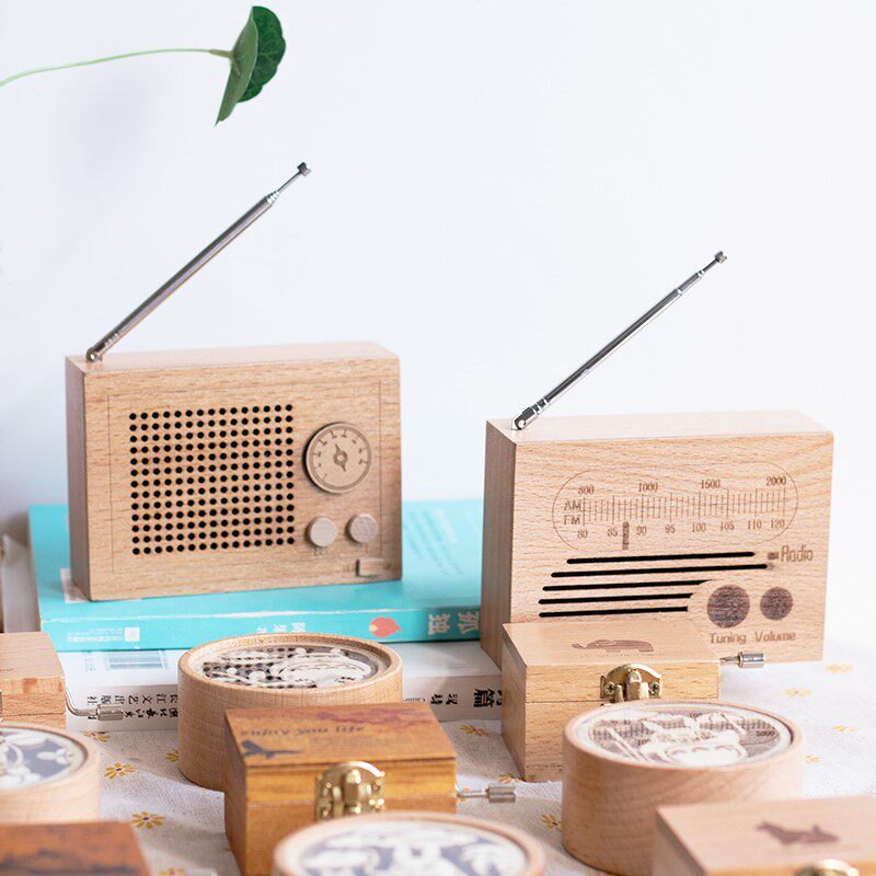 极速音乐盒木质旋转手摇天空之城迷你八音盒创意圣诞女生日毕业礼