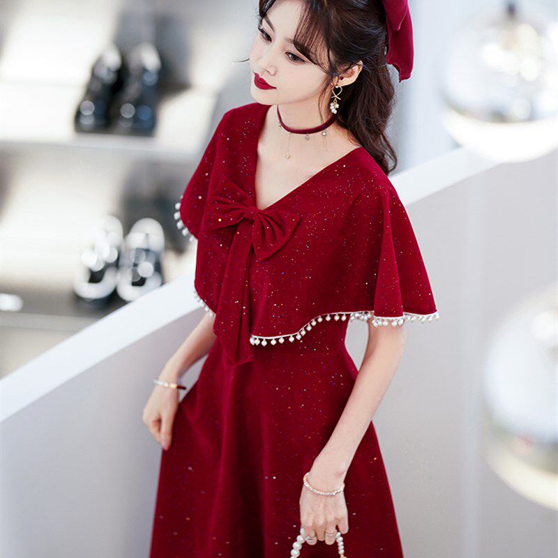 大码敬酒服女2025新款遮肚子显瘦胖mm订婚连衣裙出阁宴礼服酒红色